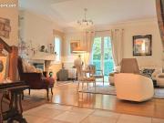 Propriété 8 pièces 216 m²