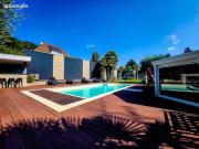 Propriété 8 pièces 220 m²