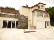 Propriété 8 pièces 230 m²