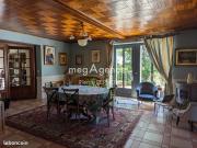 Propriété 8 pièces 251 m²