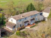 Propriété 9 pièces 233 m²