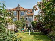 Propriété 9 pièces 237 m²