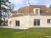 Propriété 9 pièces 240 m²