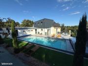 Propriété 9 pièces 330 m²