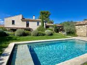 Propriété à proximité du village de Cabrières d’Avignon...