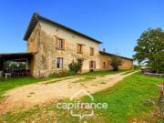 Propriété à vendre composée de 2 maisons 11 pièces...