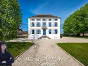 Propriété à vendre composée d'une demeure de Maitre...