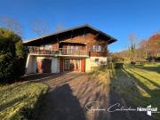 Propriété avec chalet, très grand terrain plat avec...