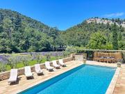 Propriété avec jardin