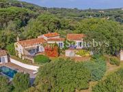 Propriété avec maison d’invités et piscine à vendre à...