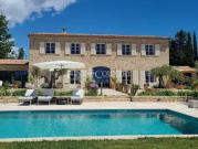 Propriété avec piscine