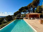 Propriété avec piscine