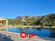 Propriété avec piscine