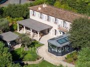 Propriété avec piscine