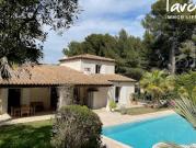 Propriété avec piscine