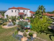 Propriété avec piscine