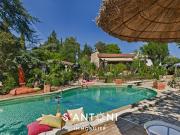 Propriété avec piscine