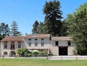 Propriété avec piscine et jardin
