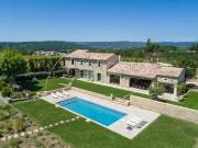 Propriété avec piscine