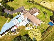 Propriété avec piscine