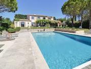 Propriété avec piscine et jardin