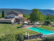 Propriété avec piscine