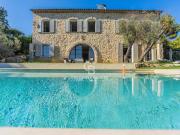 Propriété avec piscine