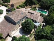 Propriété avec piscine