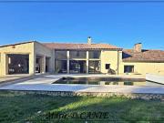 Propriété avec piscine