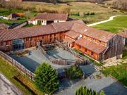 Propriété avec piscine