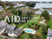 Propriété avec piscine en bord de mer