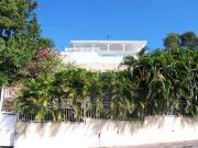 Propriété avec piscine en bord de mer