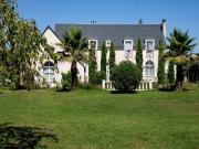 PROPRIÉTÉ AVEC PISCINE ET ACTIVITÉ DE CHAMBRES D’HÔTES