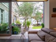 Propriété avec piscine et jardin