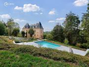 Propriété avec piscine et jardin