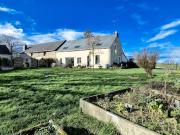 Propriété avec piscine et jardin