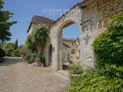 Propriété avec piscine et jardin