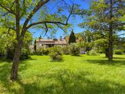 Propriété avec piscine et jardin