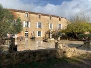 Propriété avec piscine et jardin