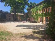 Propriété avec piscine et jardin