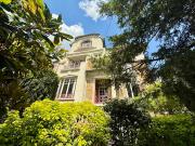 Propriété avec piscine et jardin