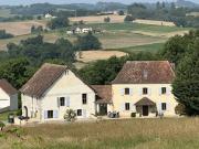 Propriété avec piscine et jardin
