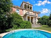 Propriété avec piscine et jardin