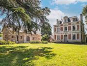Propriété avec piscine et jardin