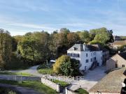Propriété avec piscine et jardin