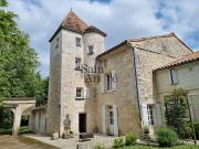Propriété avec piscine et jardin
