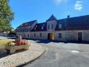 Propriété avec piscine et jardin