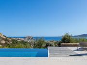Propriété avec piscine et jardin