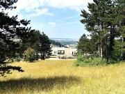 Propriété avec piscine et jardin