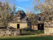 Propriété avec piscine et jardin